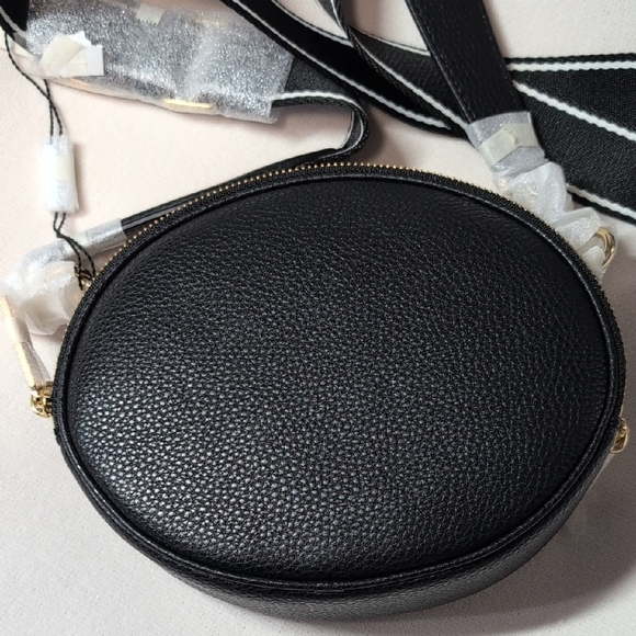 Marc Jacobs Rewind Oval Black Pebbled Leather Crossbody NWT - Picture 9 of 15